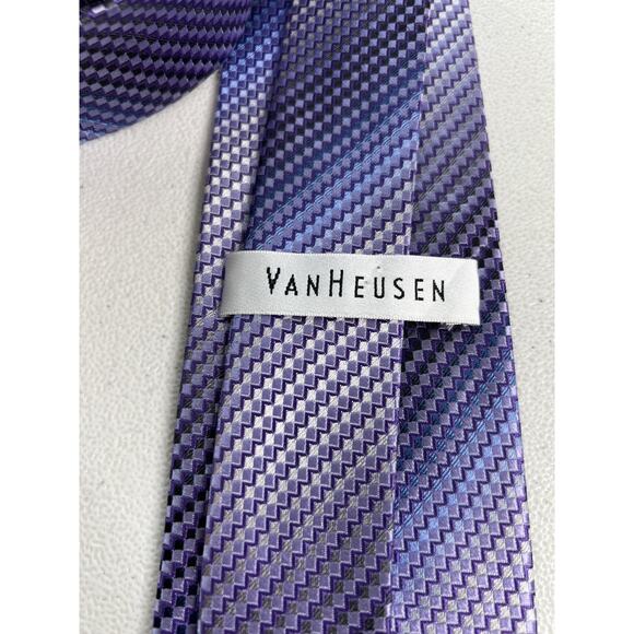 Van Heusen Purple, Gray, Blue Geometric Pattern 100% Silk Tie NWOT - Picture 5 of 7